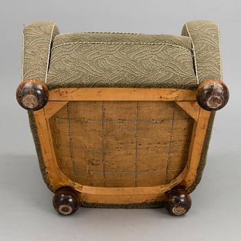 An 'Aulanko-model' armchair designed in 1939.