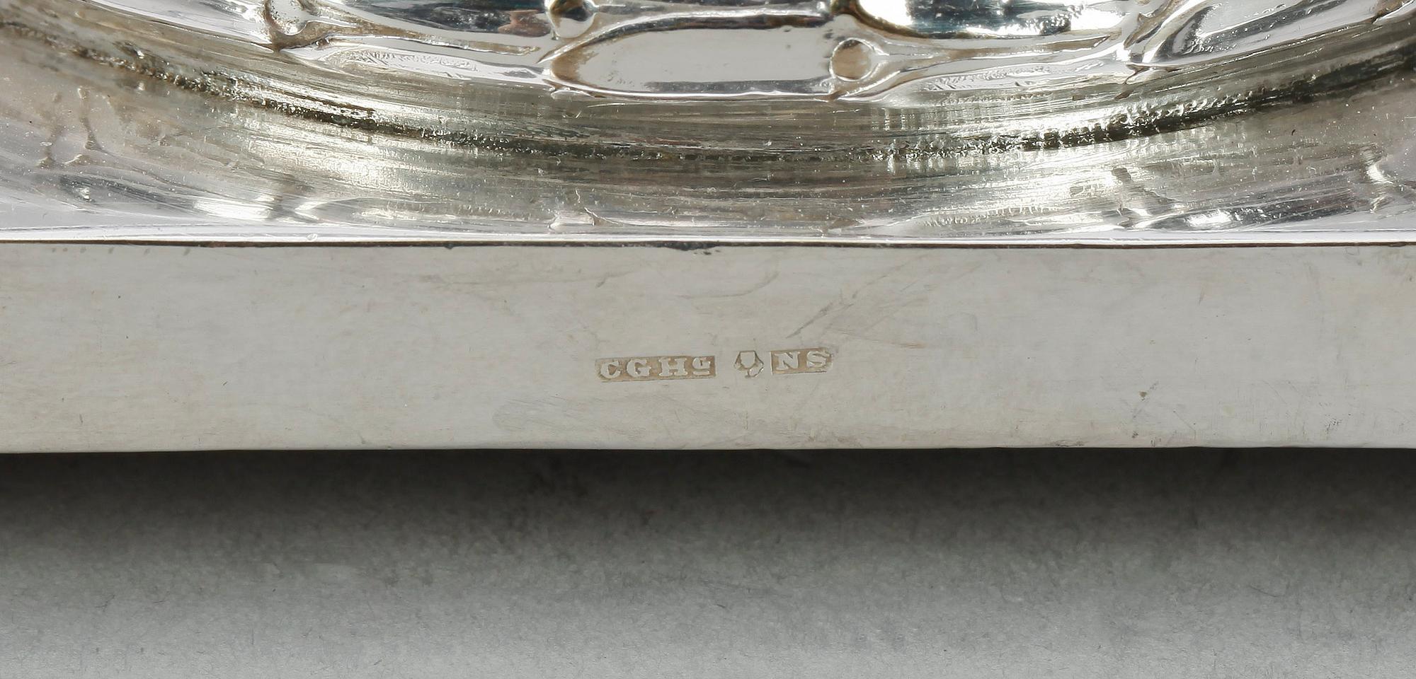 LJUSSTAKAR, ett par, nysilver, gustaviansk stil, CG Hallberg, 1900-talets första hälft.