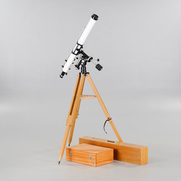 A Japanese telescope, second half of the 20th century.