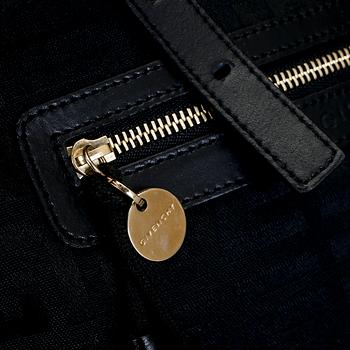 VÄSKA, Givenchy.