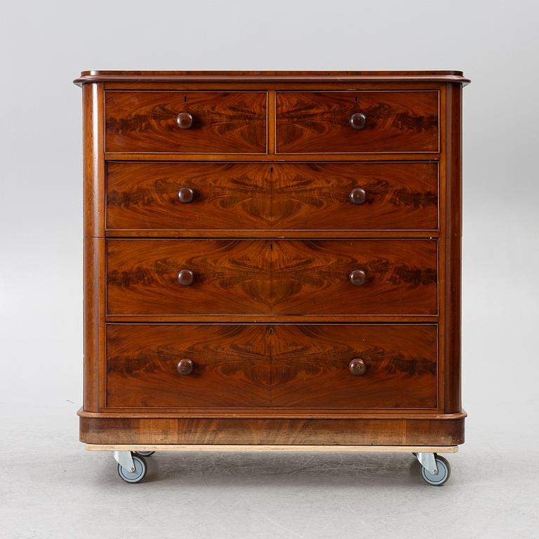 A mahogany dresser, England, 19th century.