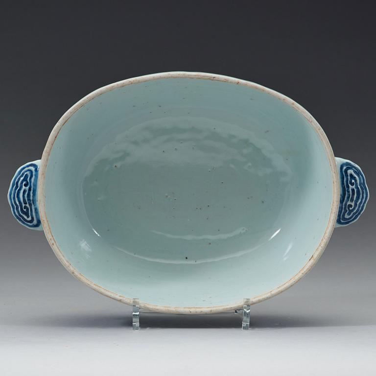 TERRIN med LOCK och FAT, kompaniporslin. Qingdynastin, Qianlong (1736-95).