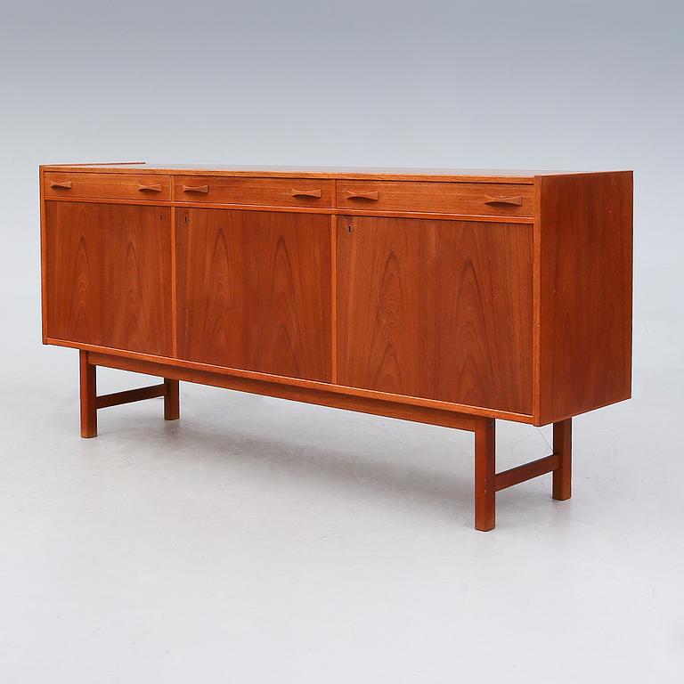SIDEBOARD, 1900-talets andra hälft.