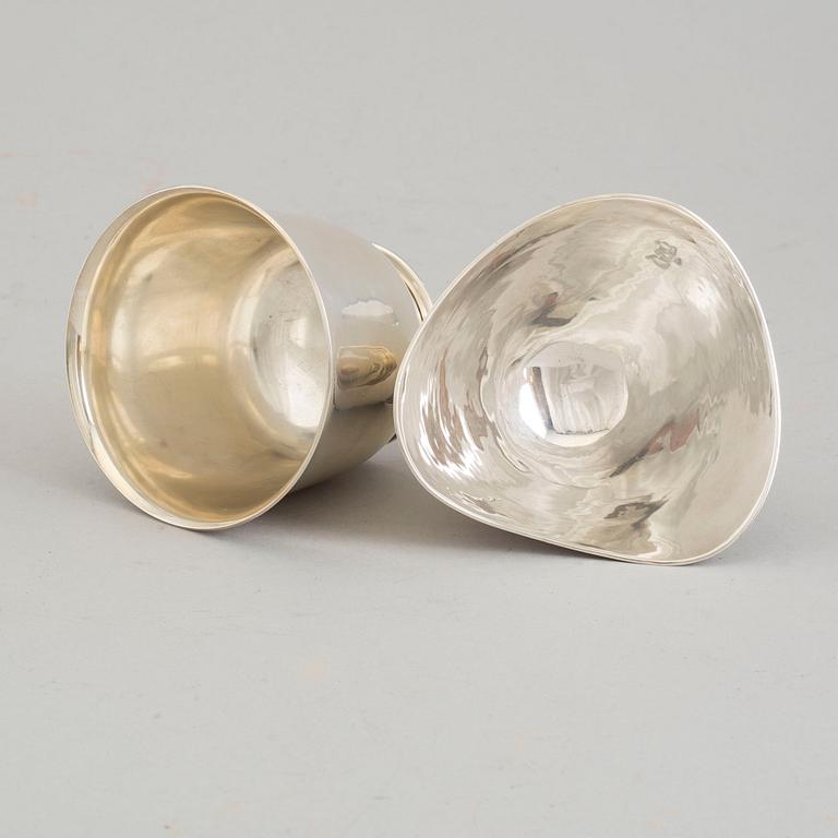 Two silver bowls, one of which Atelier Borgila, Stockholm, 1966.