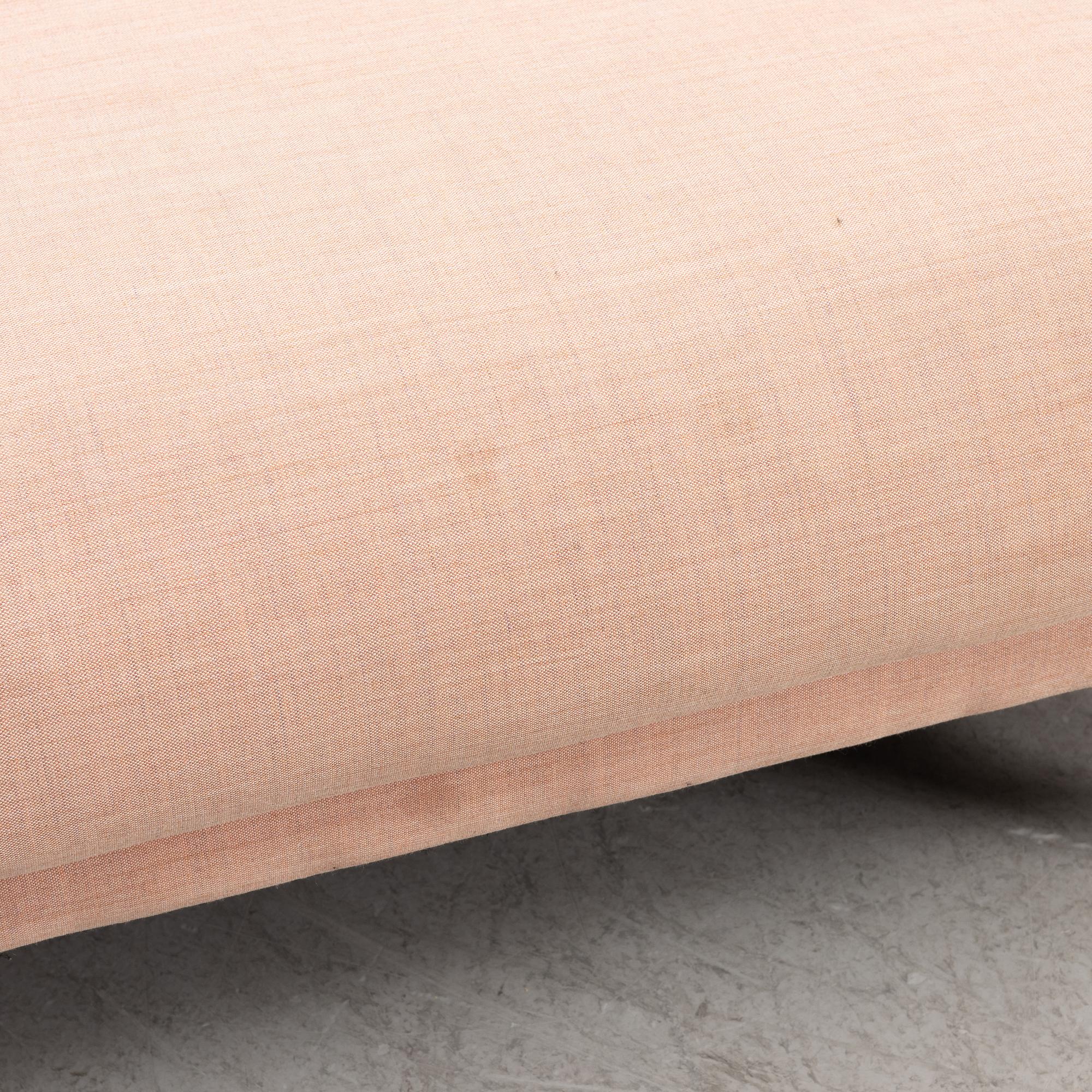 Muuto, Soffa "Rest" med puff.