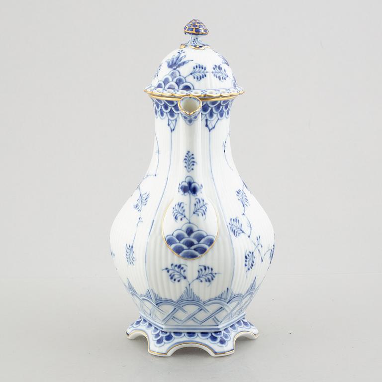 A 'Blue Fluted Full Lace' / 'Musselmalet' porcelain Coffee Pot, Royal Copenhagen, model 1202, 1961.