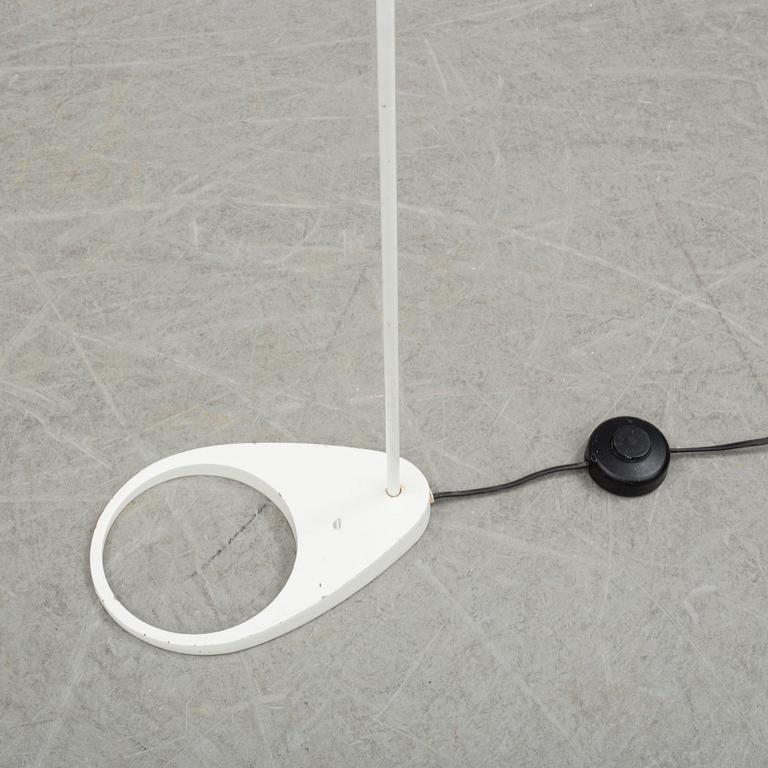 ARNE JACOBSEN, golvlampa, "AJ", Louis Poulsen, Danmark.