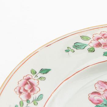 A famille rose style dish, preusmably Samson, circa 1900.