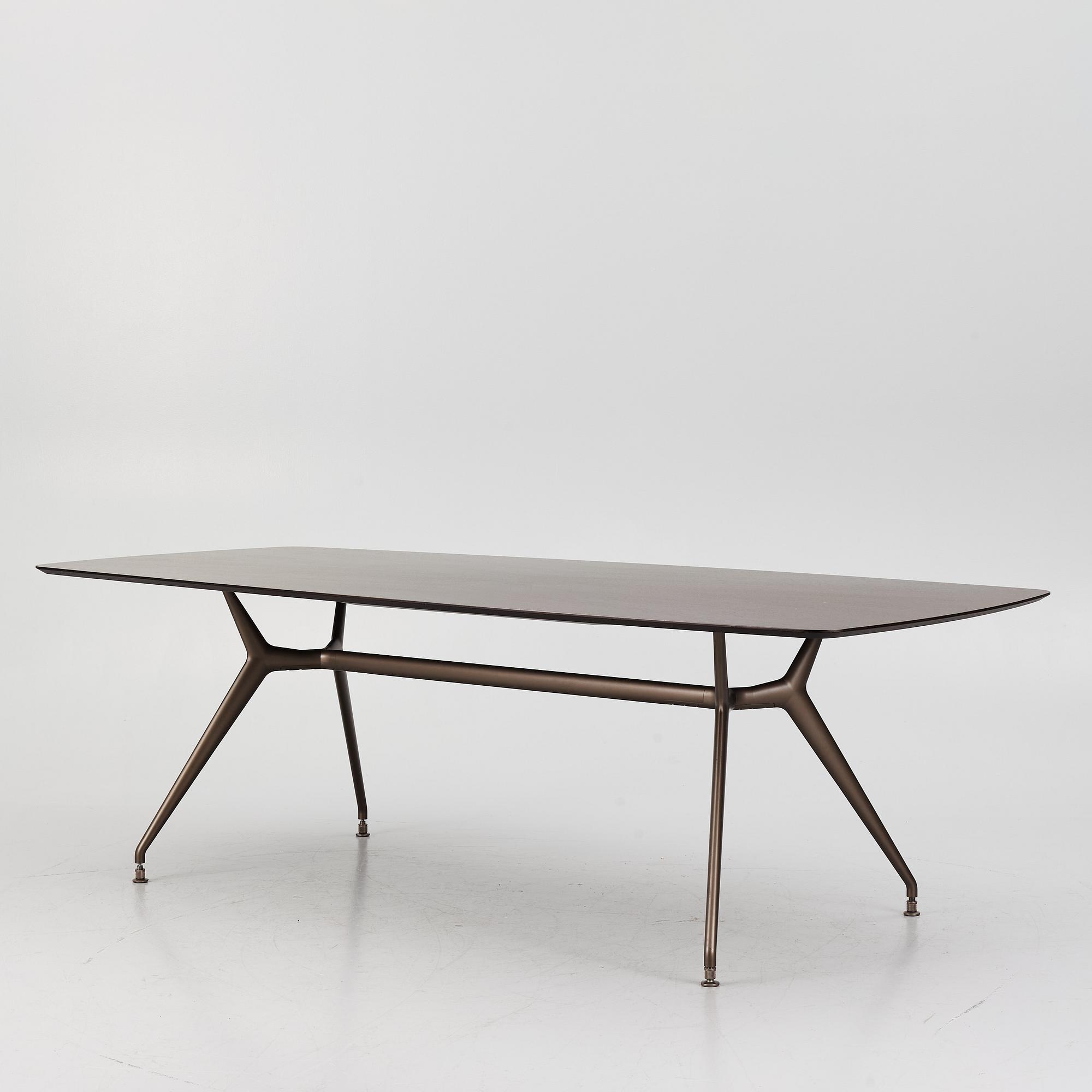 Giuseppe Bavuso, matbord, "Manta", Rimadesio, Italien.