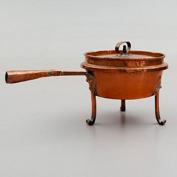 GRYTA MED LOCK, koppar, 1700-tal.