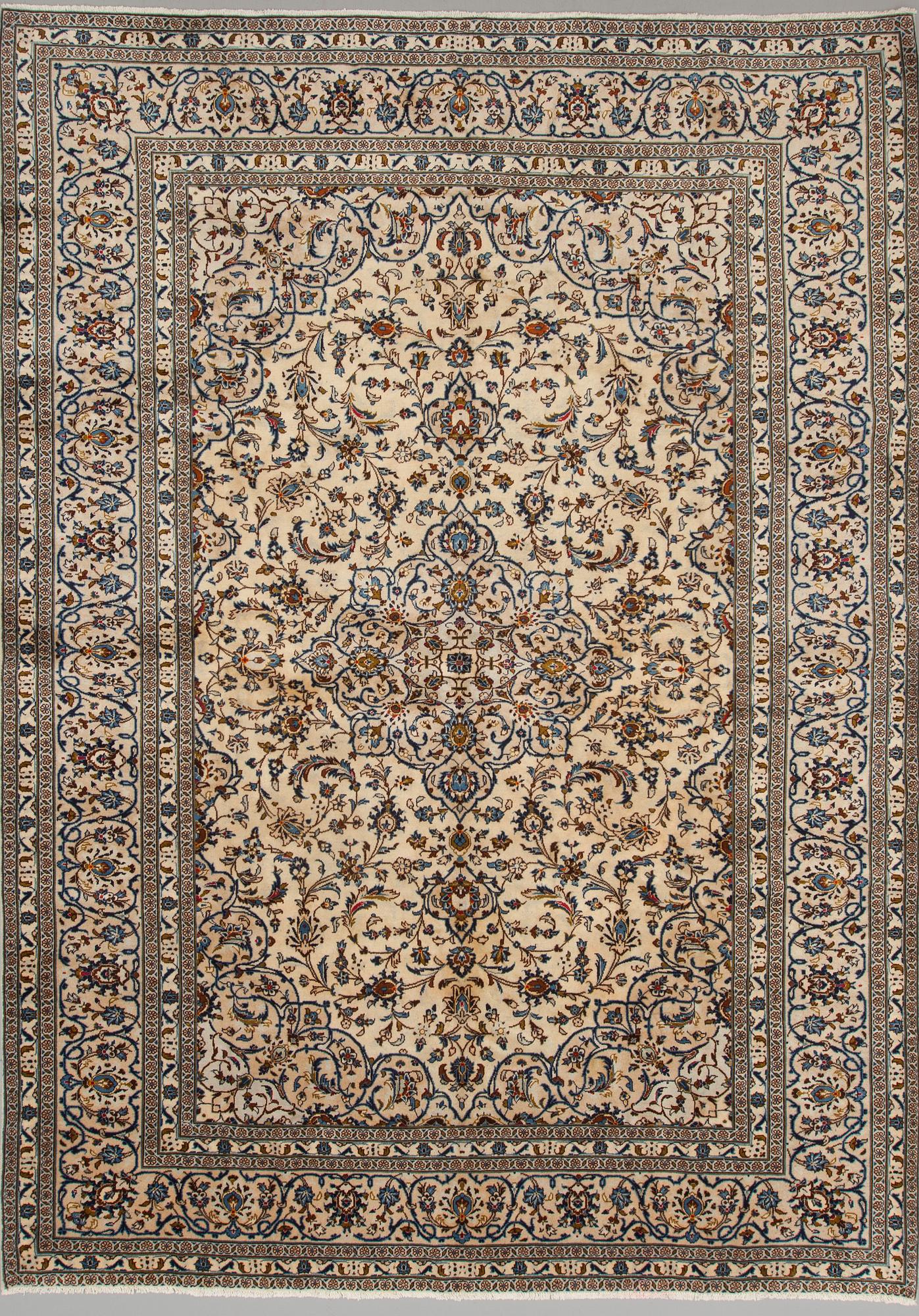 MATTA, Keshan, 1900-talets slut. Ca 397 x 292 cm.