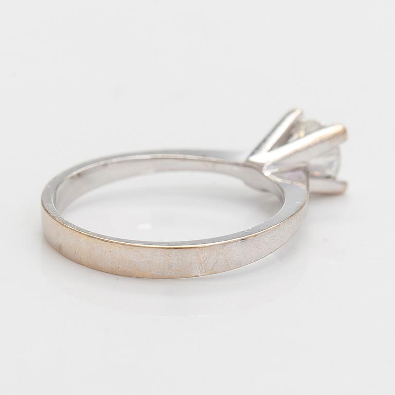 Ring, briljantslipad diamant, 14K vitguld.