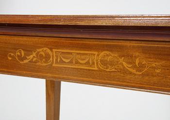 BORD, gustaviansk stil.