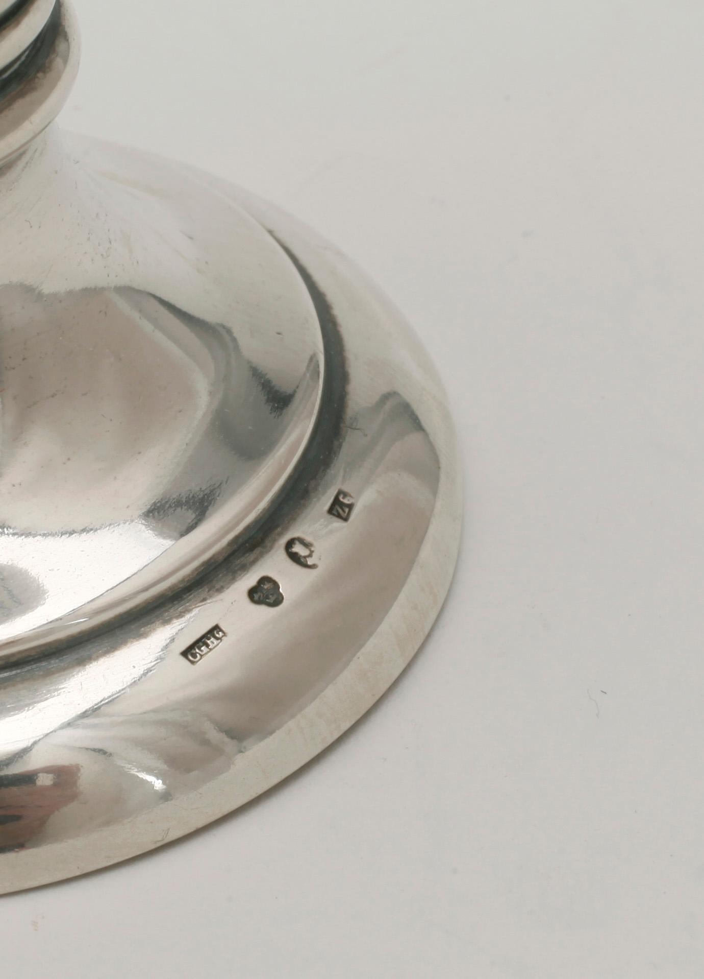PARTI SILVER, 51 delar, bland annat CG Hallberg, Stockholm, 1953. Totalvikt ca 1030 gram.