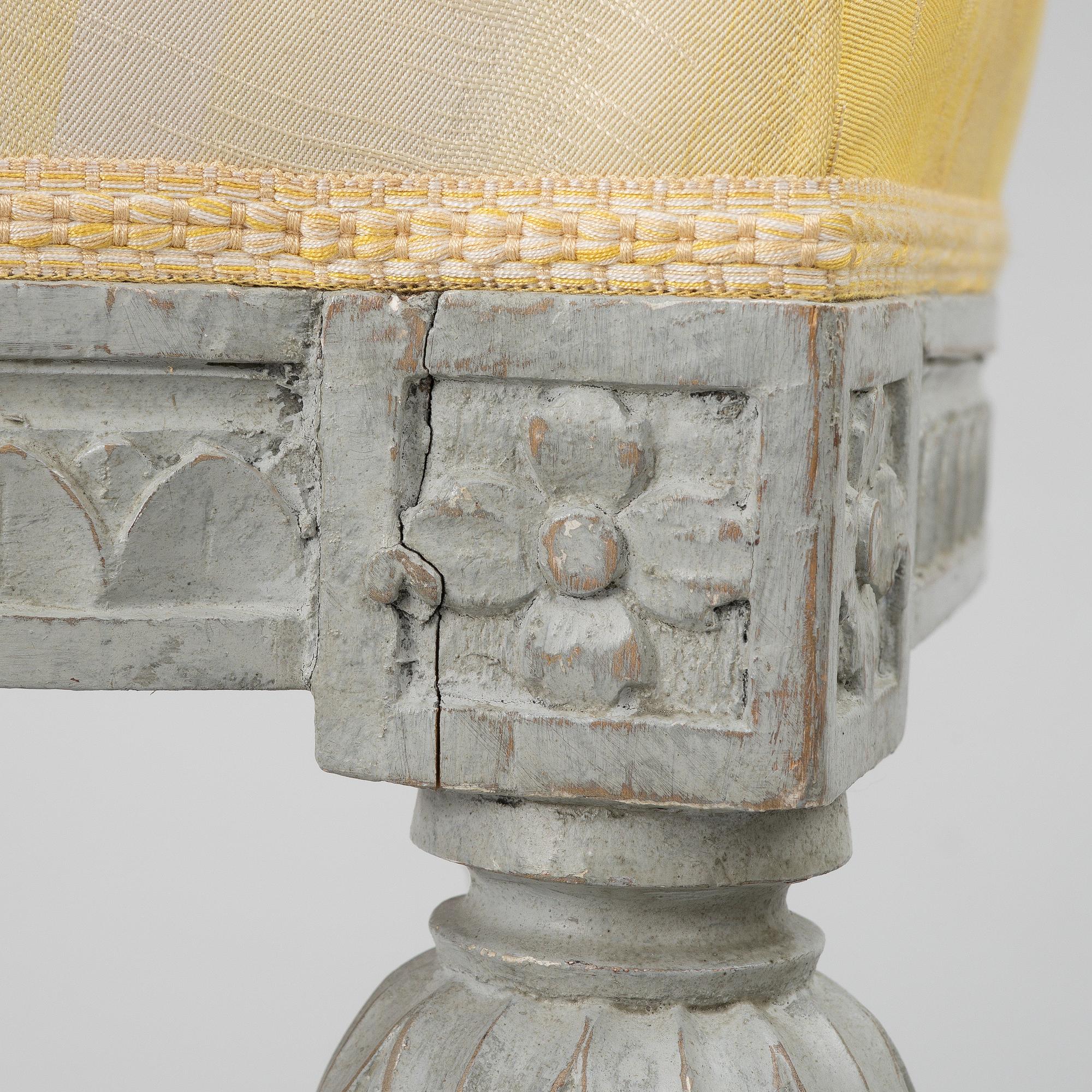 Stolar, ett par, gustavianska, av Erik Holm, (1734-1814, mästare i Stockholm) 1700-talets andra hälft.