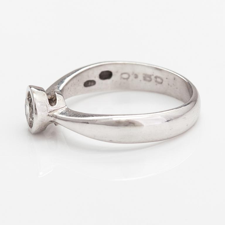 A 14K white gold ring with a ca. 0.50 ct diamond according to engraving.