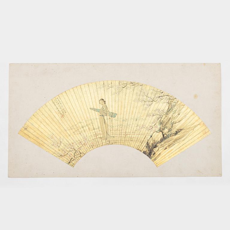 Oidentifierad konstnär, s.k. "Solfjädersmålning", Elegant dam i trädgård, Kina, 1900-tal.