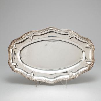 A French late 19th century silver dish. 950/1000. Louis XV-style.