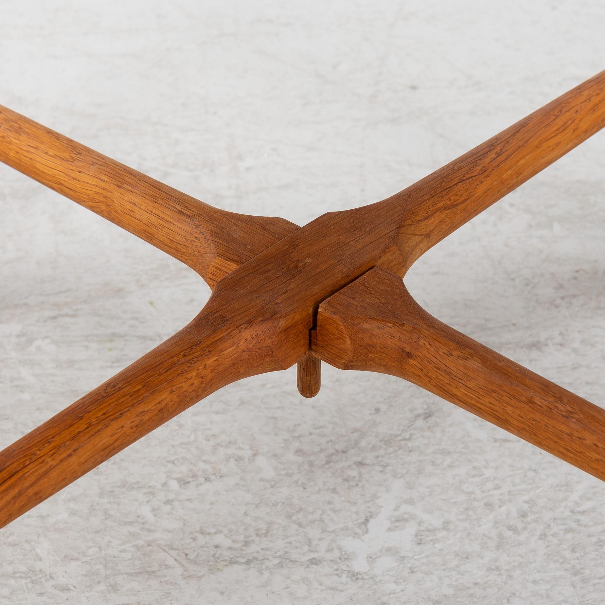 Hans J Wegner, brickbord, modell AT-35, Andreas Tuck, Danmark, 1900-talets mitt.