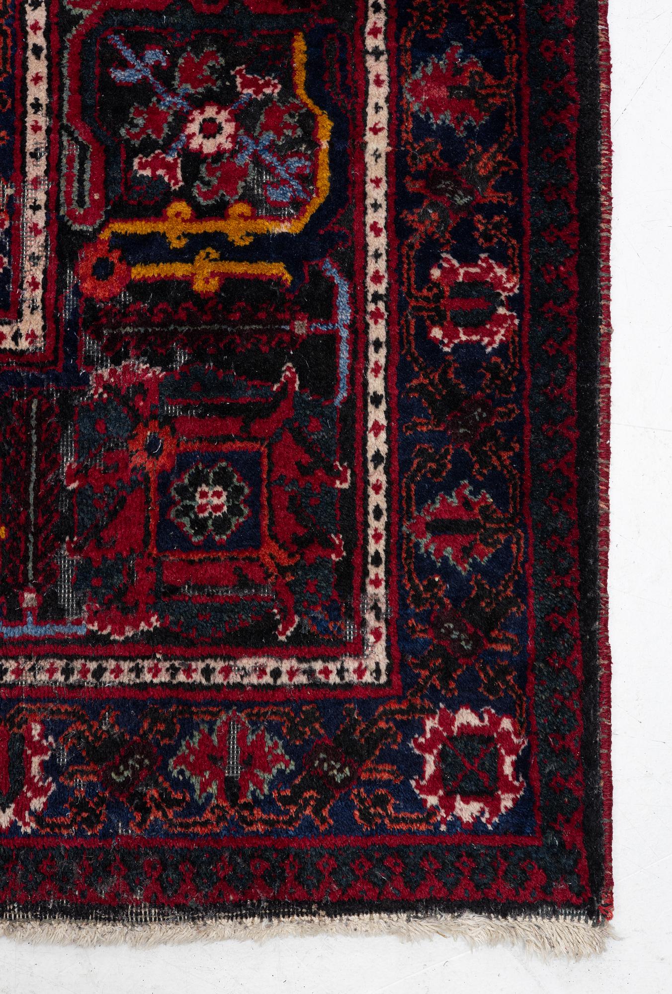 Carpet, oriental, approx. 385 x 290 cm.