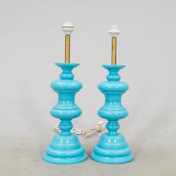 Table lamps, a pair from the later part of the 20th century.