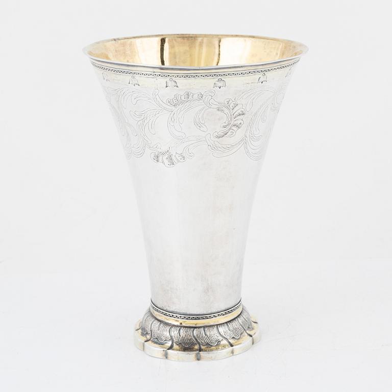 A rococo parcel-gilt silver beaker, mark of Erik Hedenberg, Östhammar 1769.