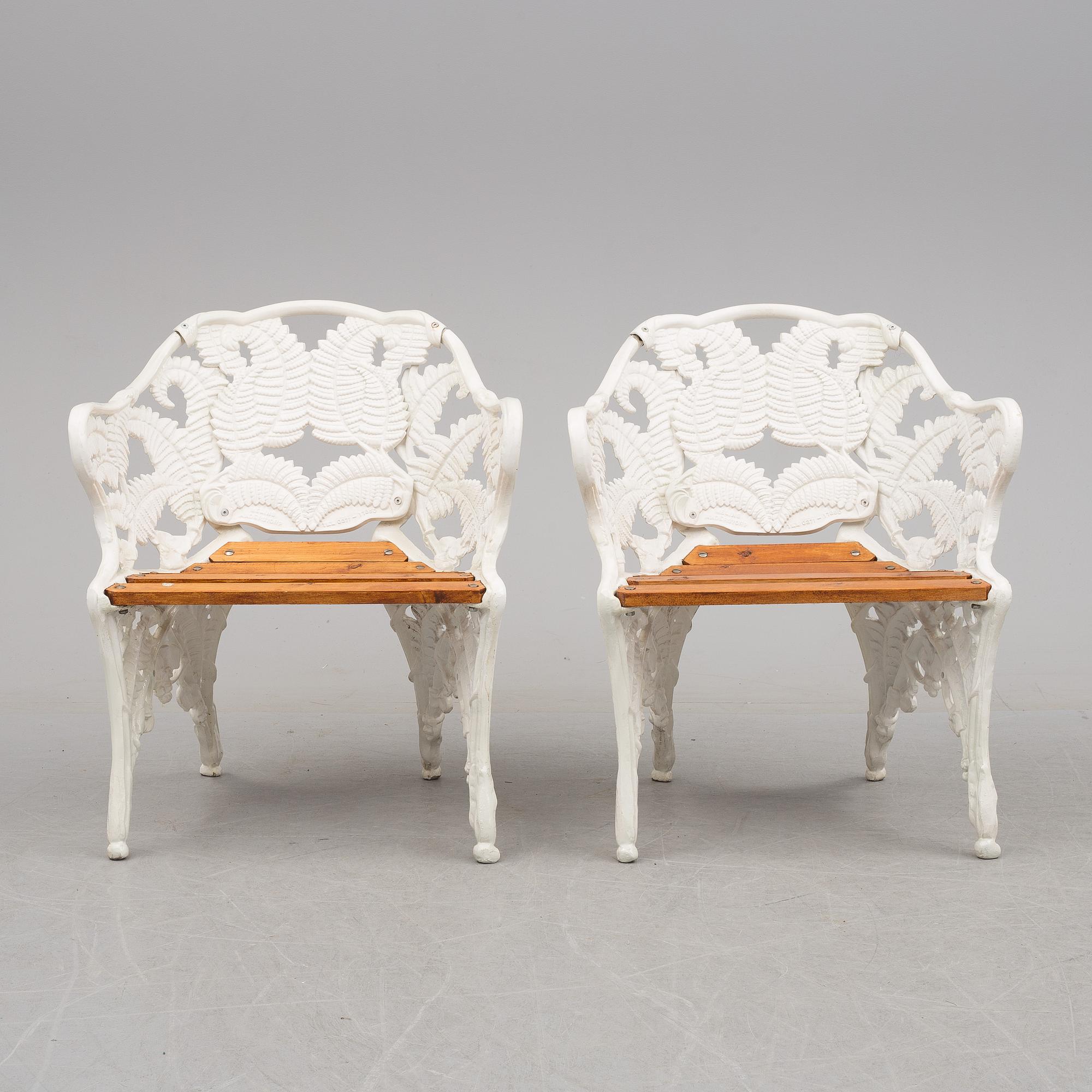 TRÄDGÅRDSGRUPP, fyra delar, metall och trä, Melins, Anderstorp, 1900-talets slut.