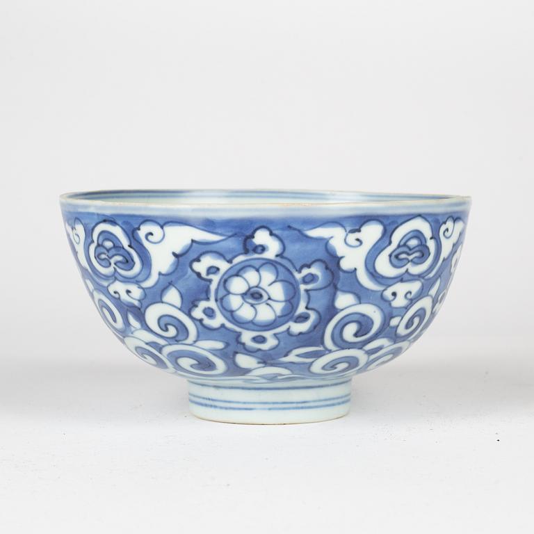 A blue and white bowl, Ming dynasty (1368-1644).