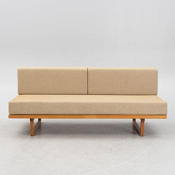 A 1950's/60's sofa/daybed.