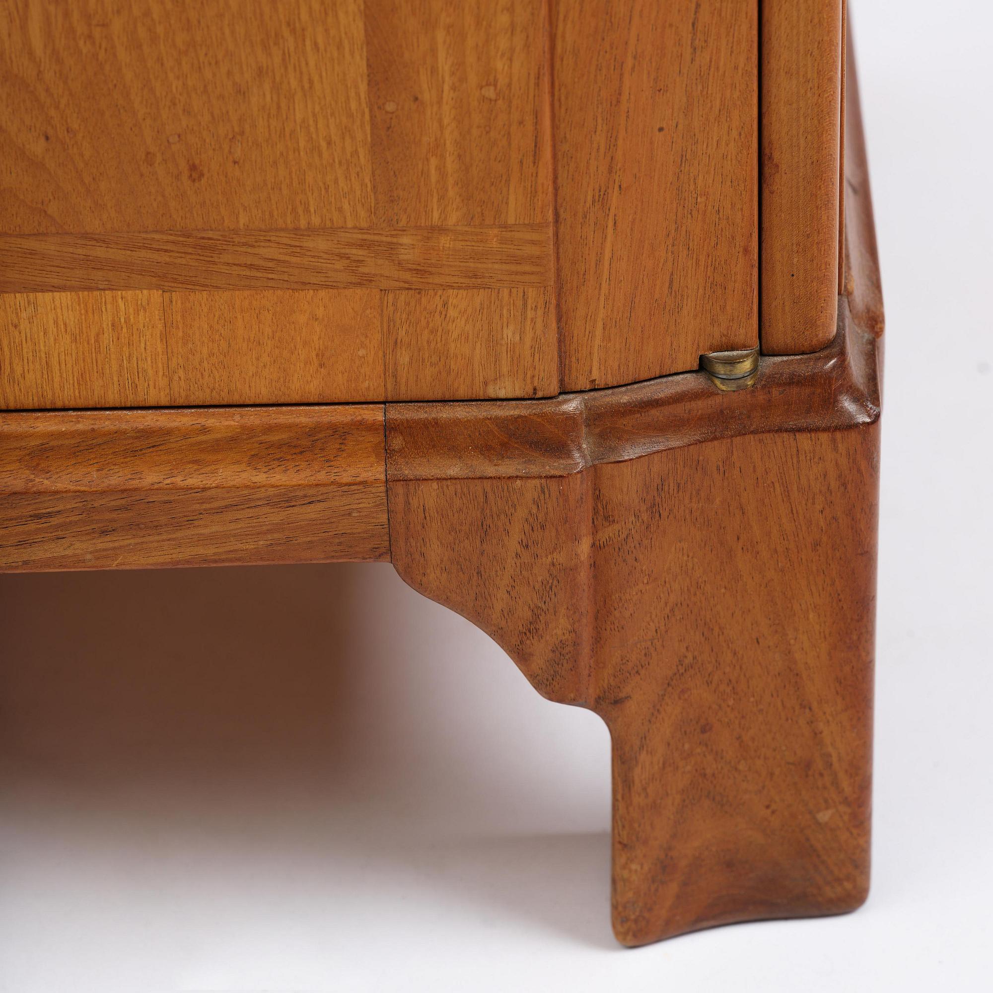 Carl Malmsten, an "Enstycksskåp" display cabinet, 1950s.