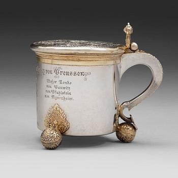 124. A Swedish early 18th century parcel-gilt silver tankard, mark of Sven Wallman, Gothenburg 1704.