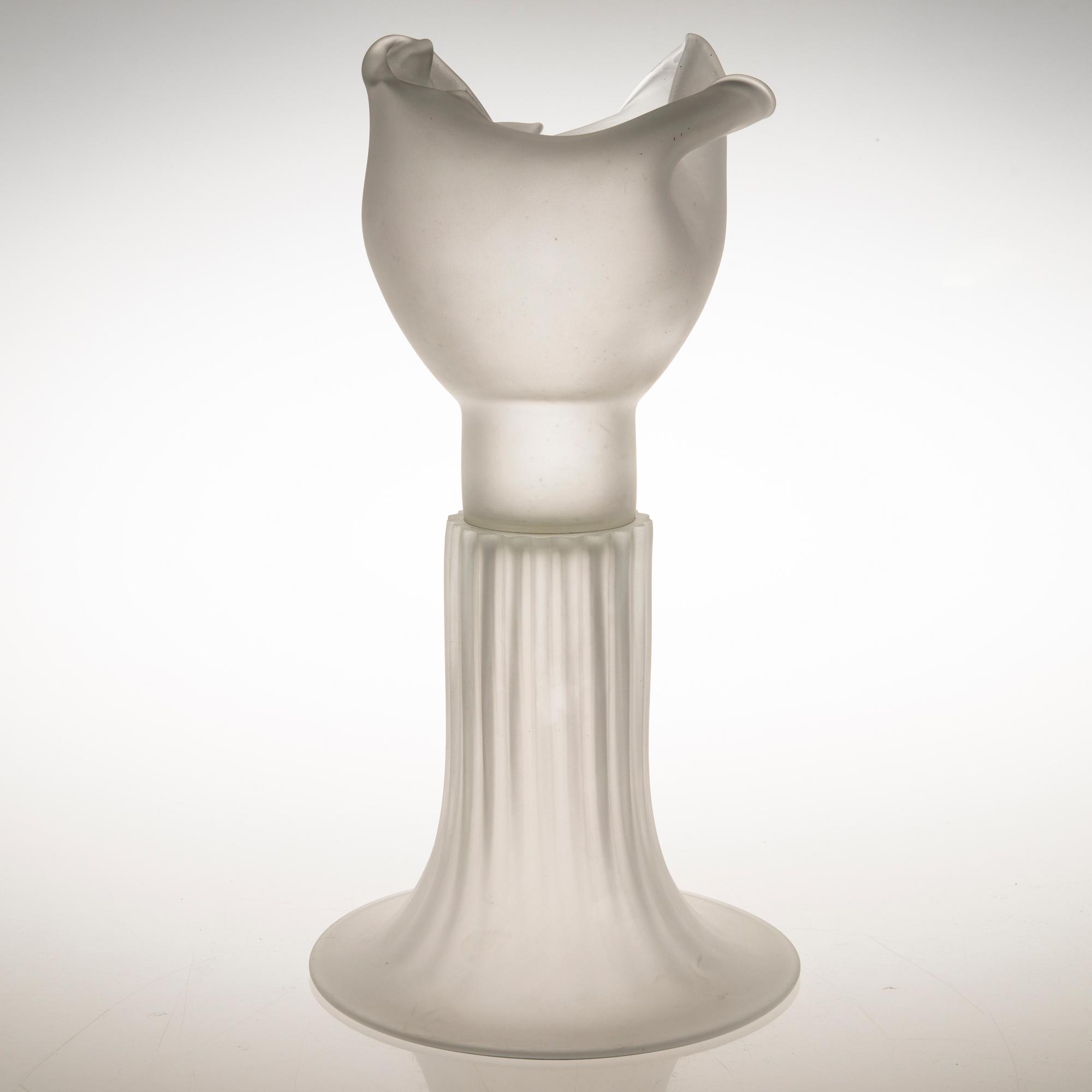 MARKKU SALO, veistos, signeerattu M. Salo, Nuutajärvi "Kokoeilu".