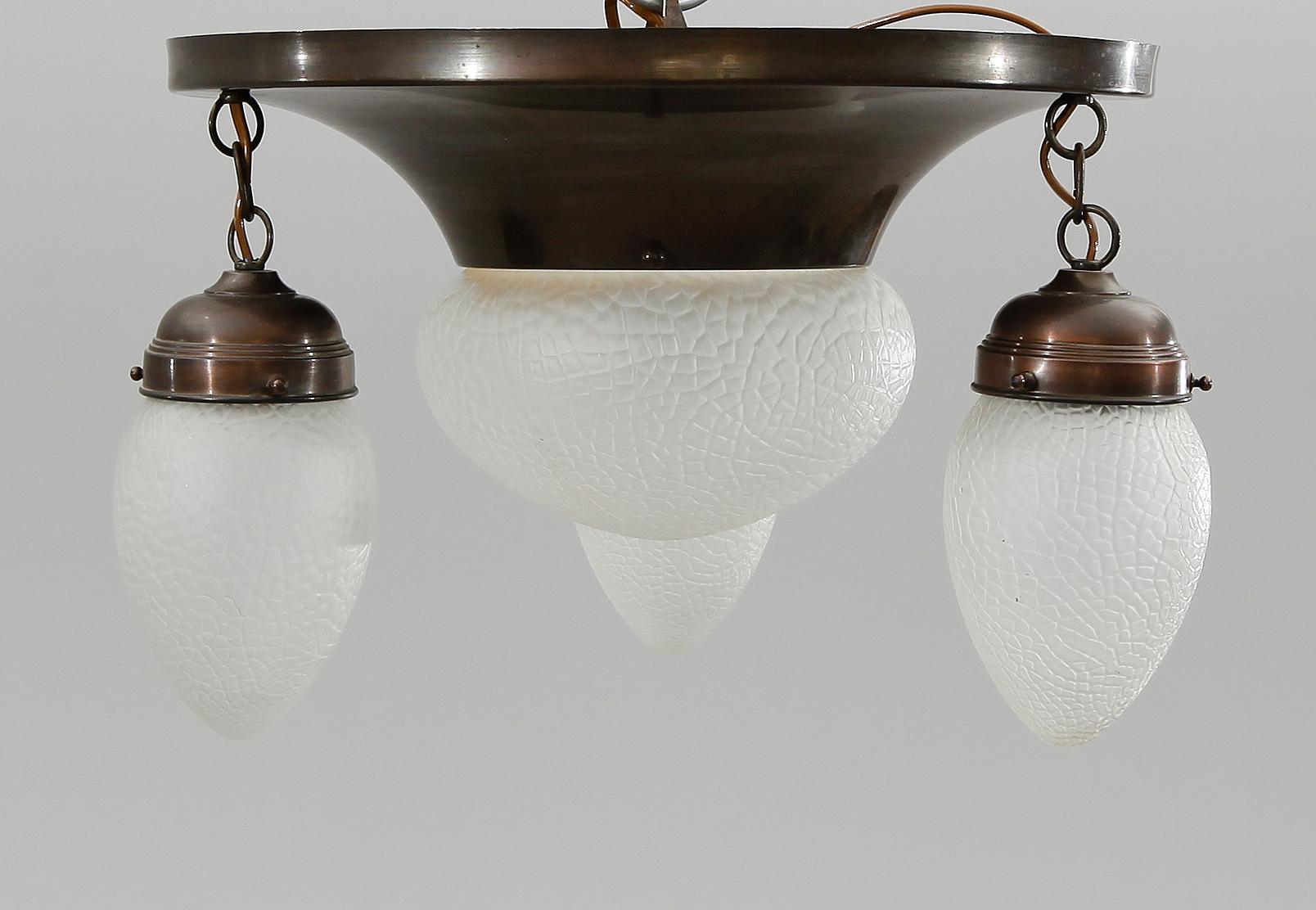 TAKLAMPA, jugend, tidigt 1900-tal. Diameter 40 cm.