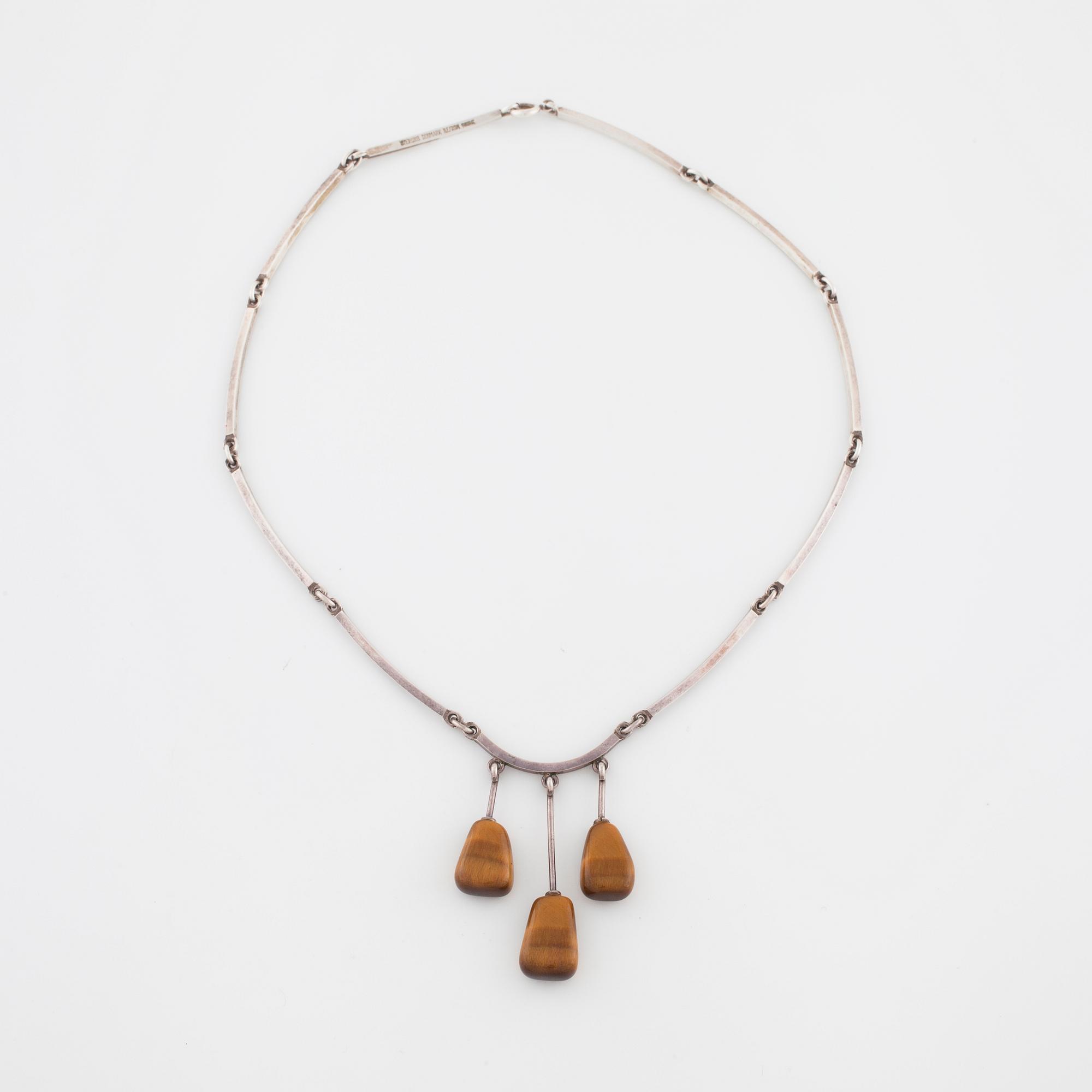 NIELS ERIK FROM, Nakskov, Danmark, collier med tigeröga.