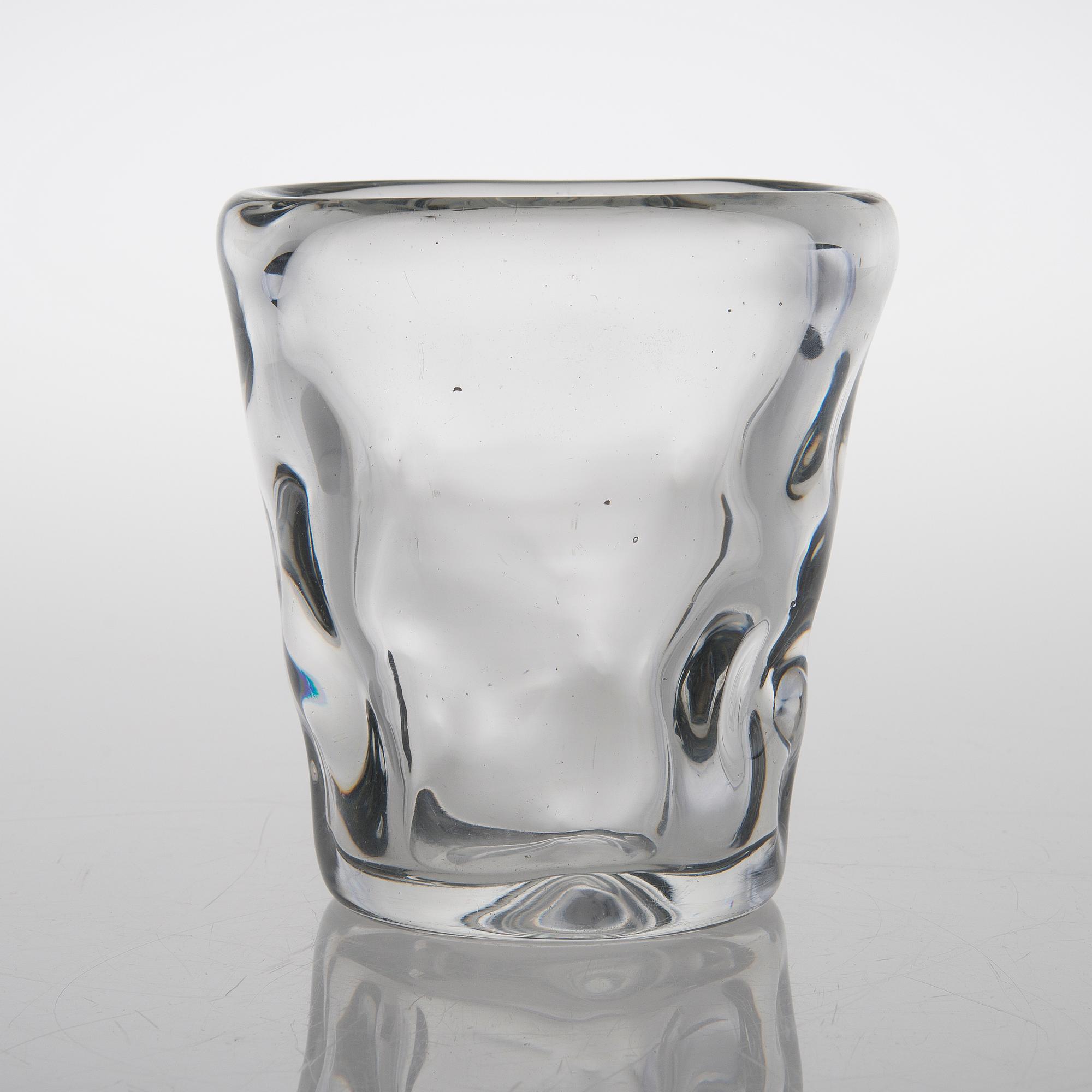 A vase signed Gunnel Nyman, Iittala.