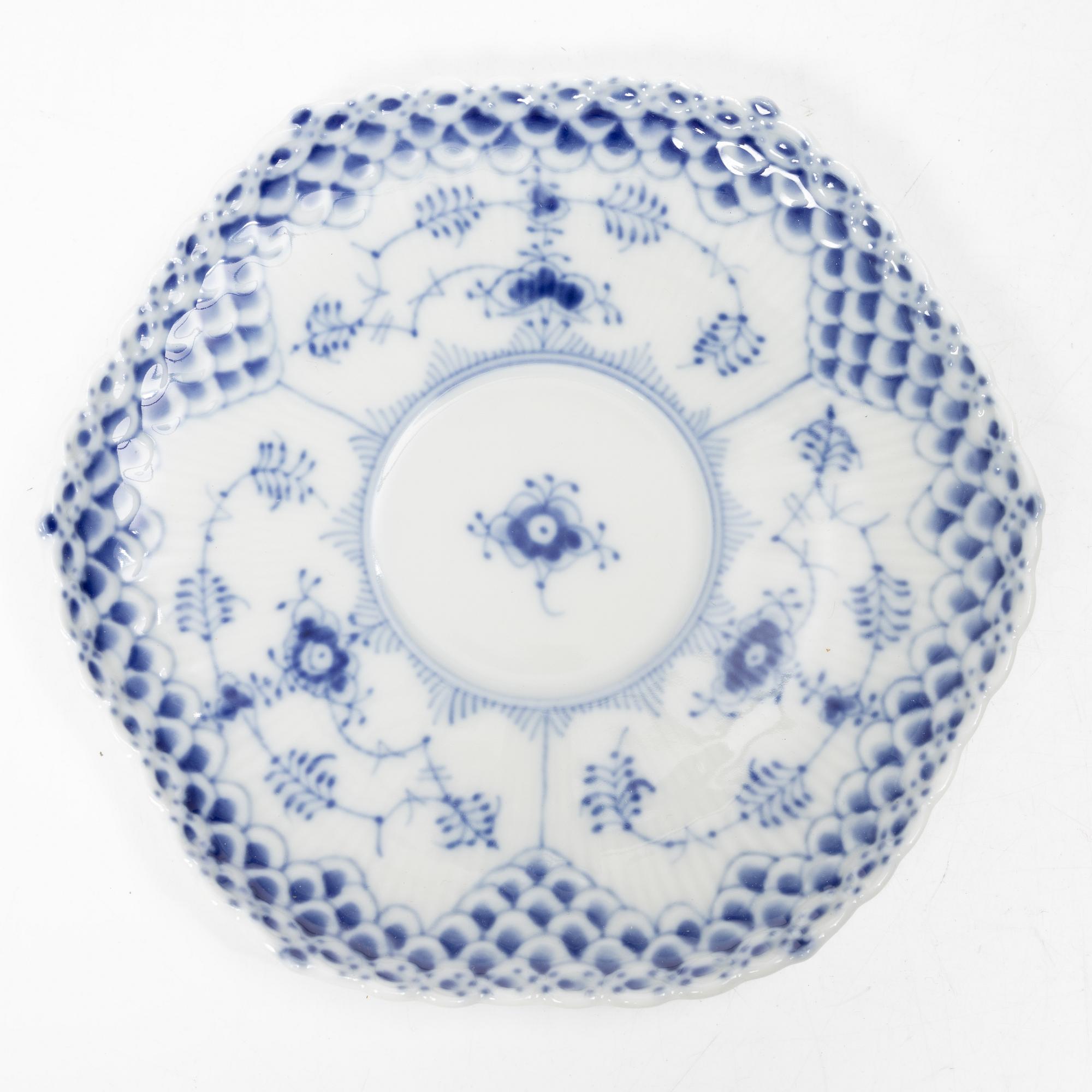 Royal Copenhagen, kaffeservis, 11 delar, porslin, "Musselmalet", mestadels helblonde, Danmark,