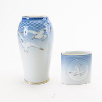 Tableware, 44 dlr "Måsen" Bing & Grondahl, porcelain Denmark.