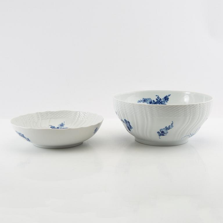 Service approximately 140 pieces "Blue Flower" Royal Copenhagen Denmark 20th century porcelain.
