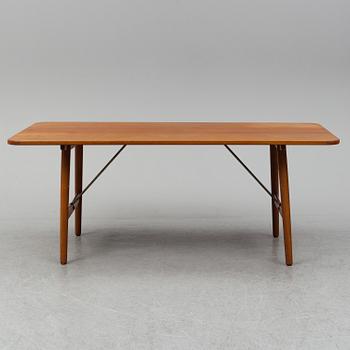 BØRGE MOGENSEN, A 'Hunting table' teak dining table.