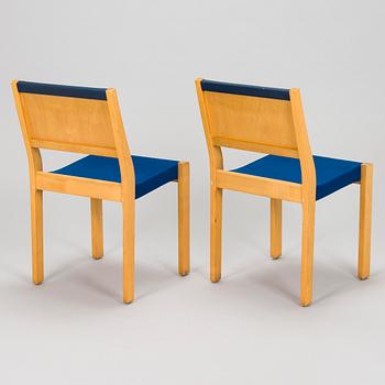 Alvar Aalto,  tuoleja 4, kpl malli 611, Artek, 1900-luvun loppu.