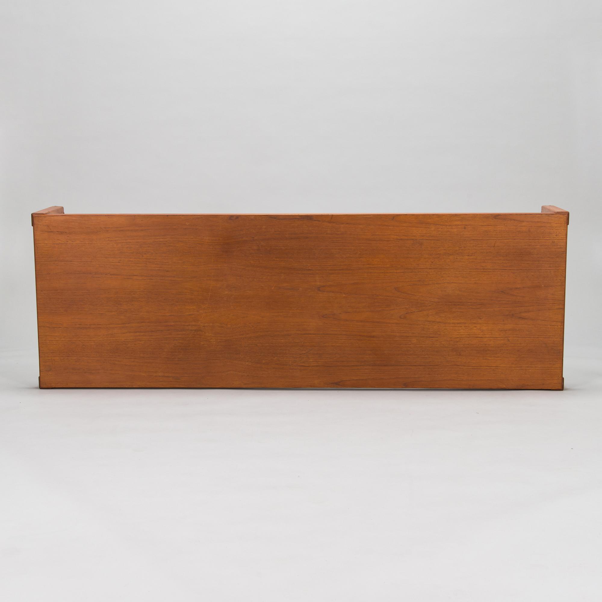 Reino Ruokolainen, a 1960's  'H-model' bench for Haimi.