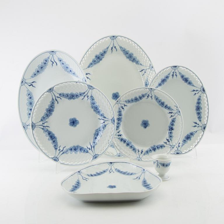 Harriet Bing, service, 30 pieces, "Empire", Bing & Grøndahl, Denmark.