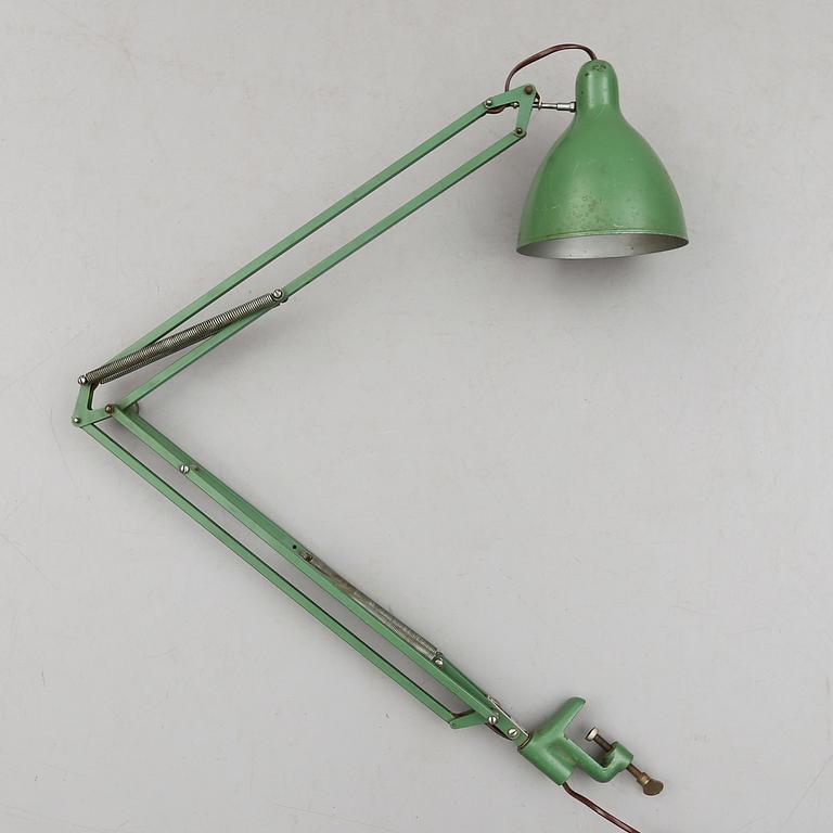 INDUSTRILAMPA, Jacob Jacobsen, Luxo 1001, 1900-talets första hälft.