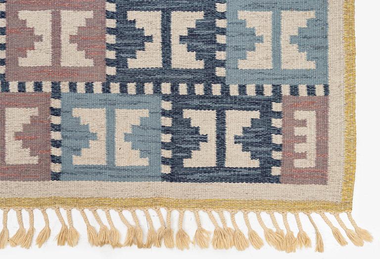 Anna-Greta Sjöqvist, a carpet, flat weave, c. 225 x 151 cm, signed AGS.