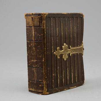 A photo album, Japan, Meiji (1868-1912).