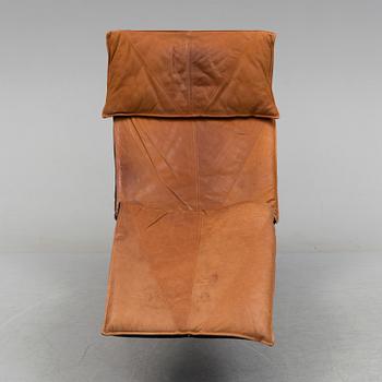 A 1980/90's "Skye" leather lounge chair by Tord Björklund for IKEA.