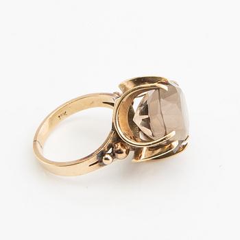 Ring, 18K gold with smoky quartz.