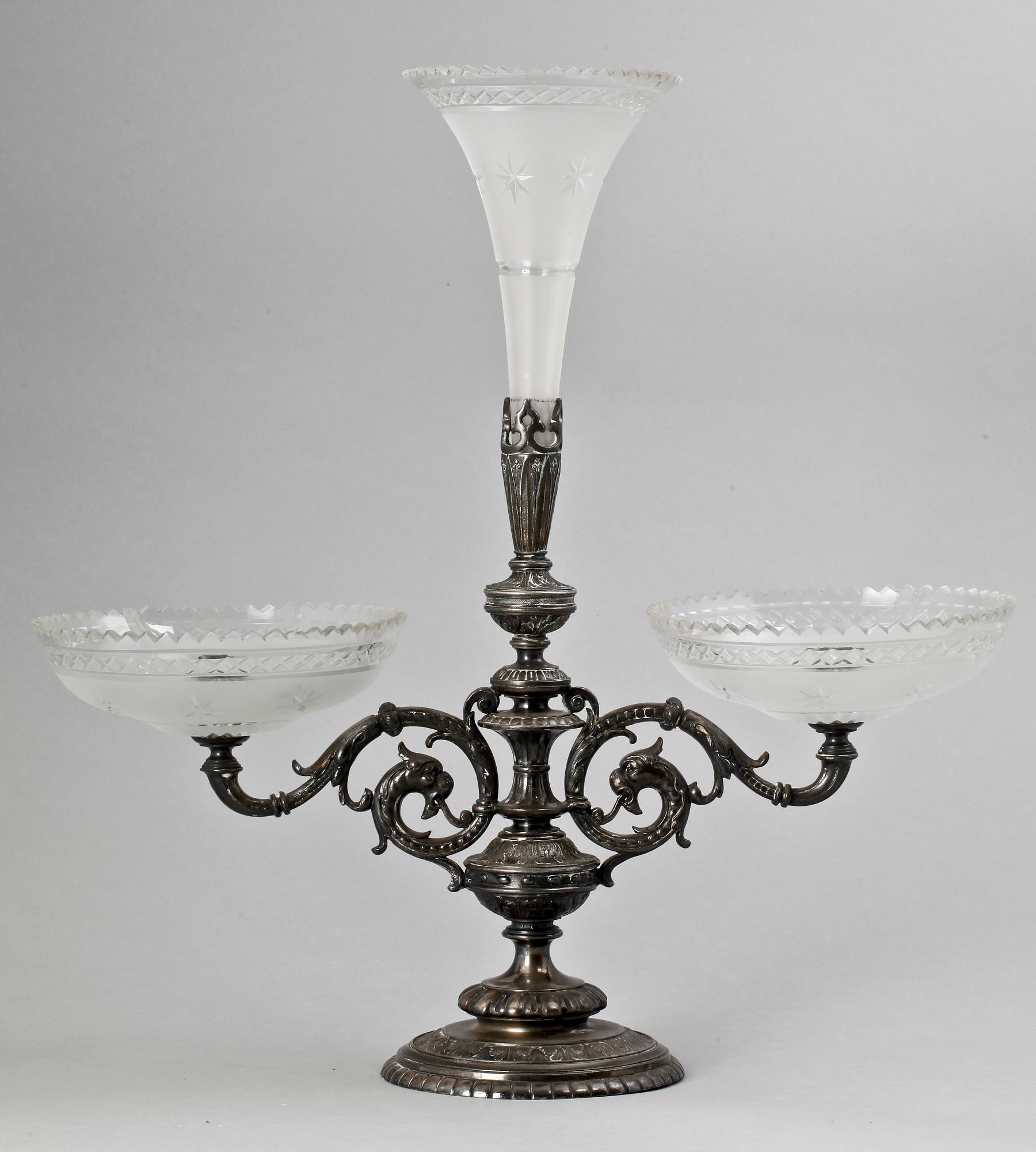 BORDSUPPSATS, nysilver. Nyrenässans, 1800-talets slut.