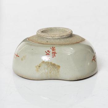 Sake-servis, sju delar, stengods, Japan, 1900-tal.