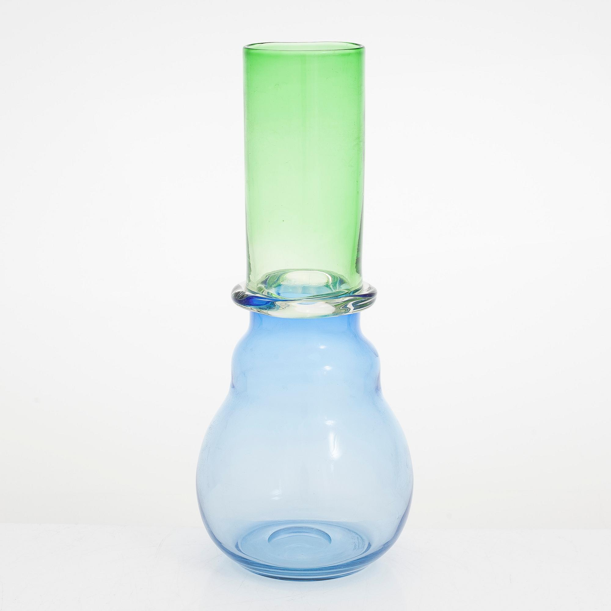 Oiva Toikka, vas, OT 13, signerad O.Toikka Nuutajärvi Notsjö -65, 33/100.